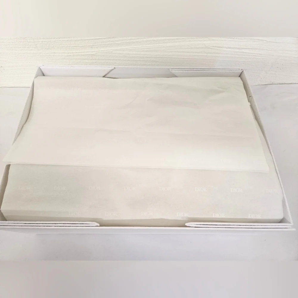 Christian Dior Nesting Storage Box with Stuffing in White and Gold NWOT